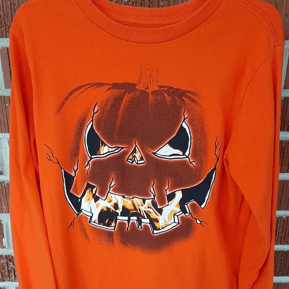 The Children's Place Halloween pumpkin and skeleton shirts boy size 5/6 - Picture 3 of 3
